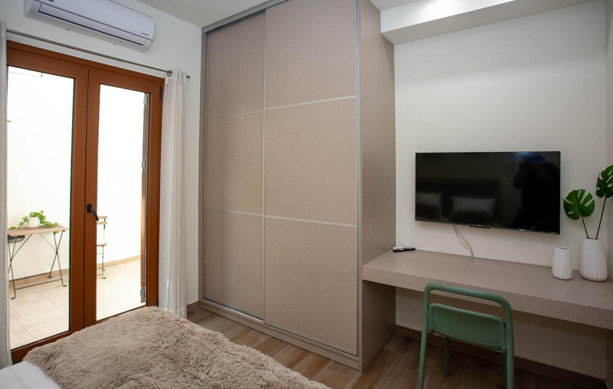 Apartment Blue Jasmine *